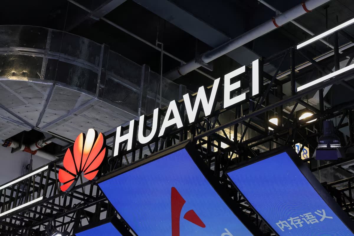 Huawei 2027 жылы AI чиптерінің екі жаңа буынын шығарады